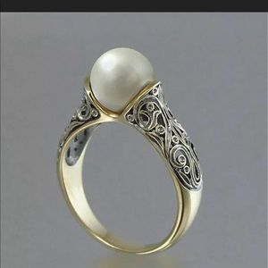 New simulated White Pearl 18k Gold plated Ring